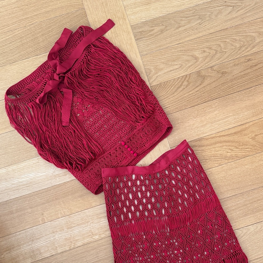 Oscar de la Renta Elegant Red Fringe Skirt